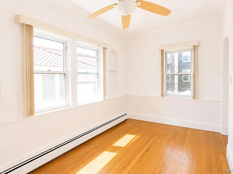 15 W Walnut St — Photo 23