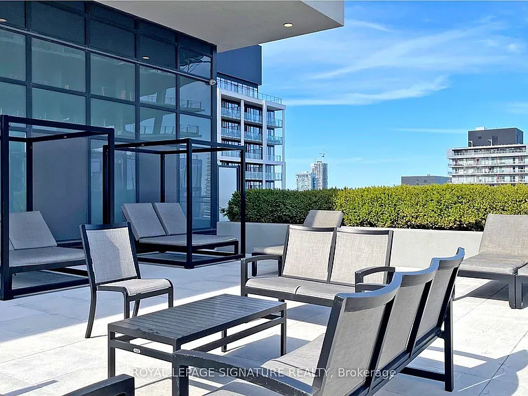 460 Adelaide St E #1706 — Photo 29