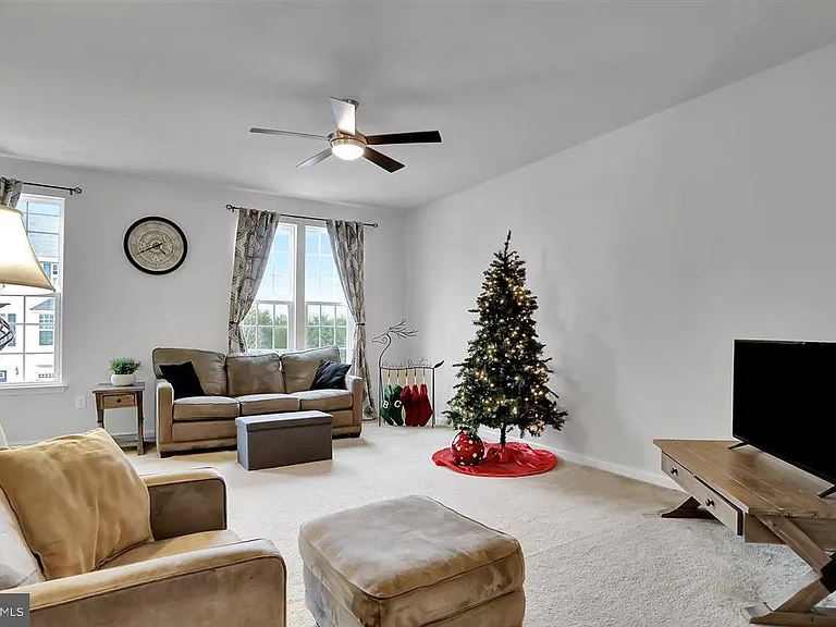 114 Chamomile Ct — Photo 6