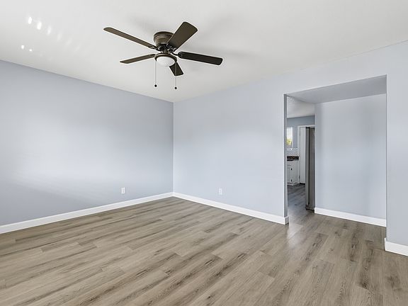 2nd image of 557 S Olive APT 1