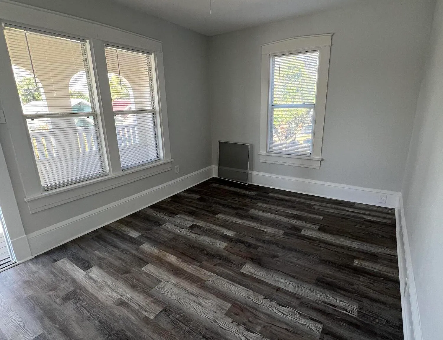 209 Taylor Ave — Photo 3