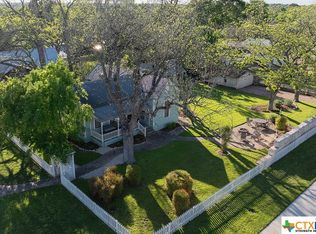 581 E Camp St, New Braunfels, TX 78130