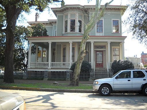 2nd image of 303 W Gwinnett St APT A