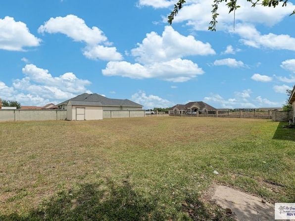23814 Richmond Dr, Harlingen, TX 78552
