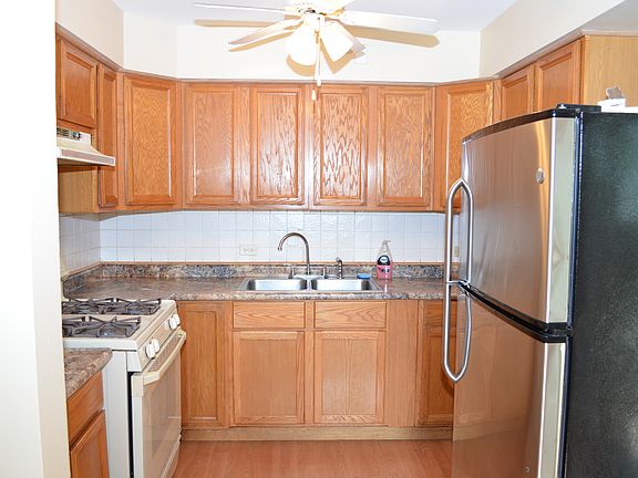 5th image of 710 Nolan Ave