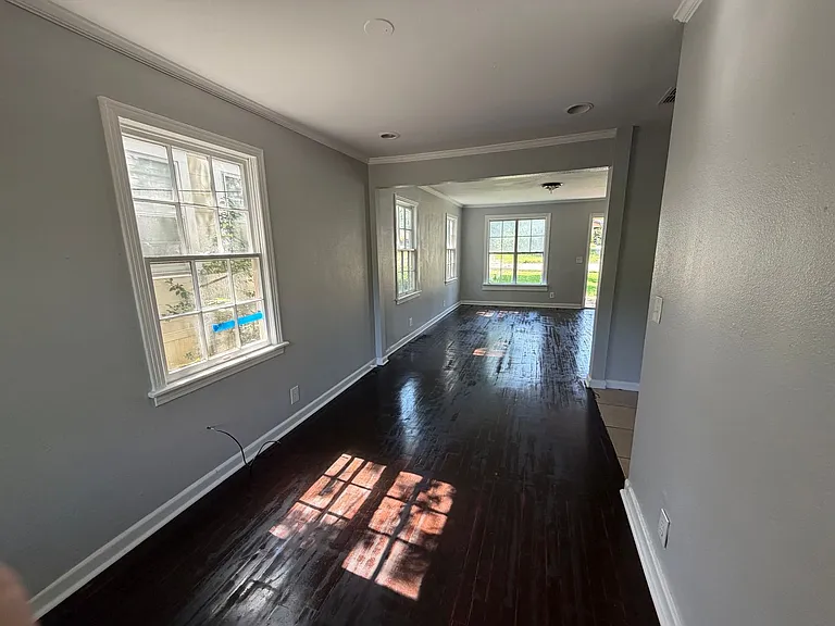 126 E Olive St — Photo 6