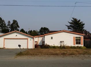 1225 Douglas St, Crescent City, CA 95531