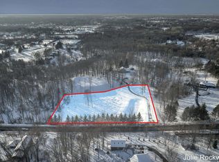 639 Crahen Ave NE, Grand Rapids, MI 49525