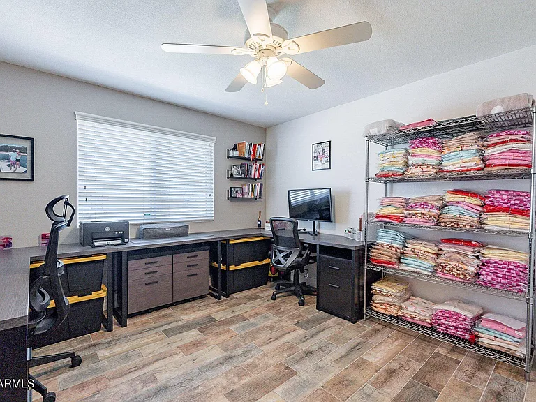 2033 E Harvard Dr — Photo 18