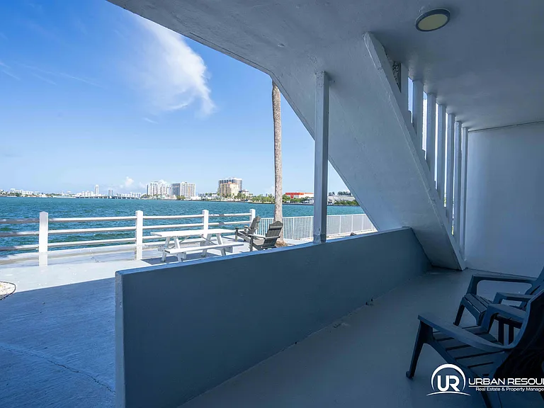 7931 East Dr #301 — Photo 9
