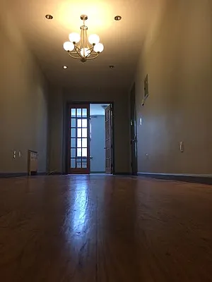 Rented by P Management | media 8