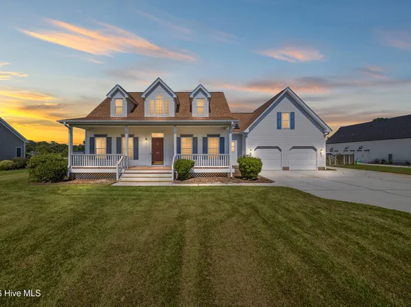 117 Middle Point Road, Hampstead, NC 28443