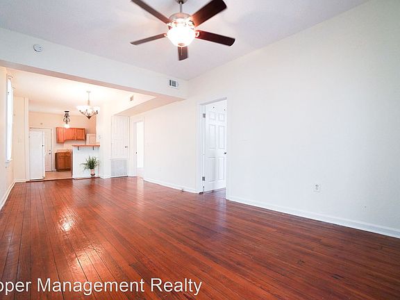 3rd image of 2327 Robert St #2327