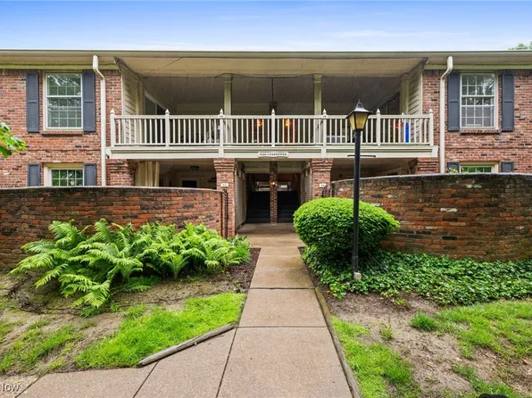 1300 Culpepper Dr APT 1B, Akron, OH 44313