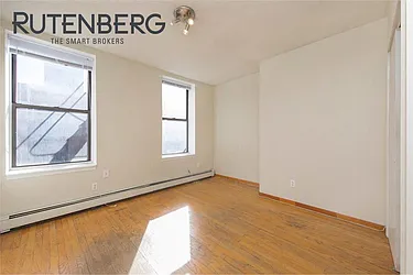 Rented by R New York