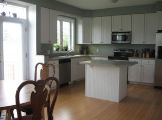 32 Fields Rd, Middlebury, VT 05753