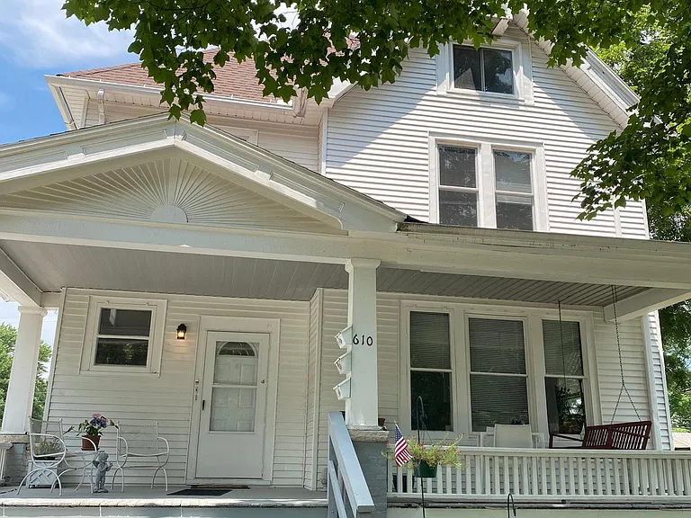 610 W Springfield Ave #B — Photo 9