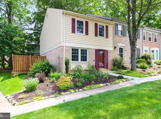 9271 Sprucewood Rd, Burke, VA 22015