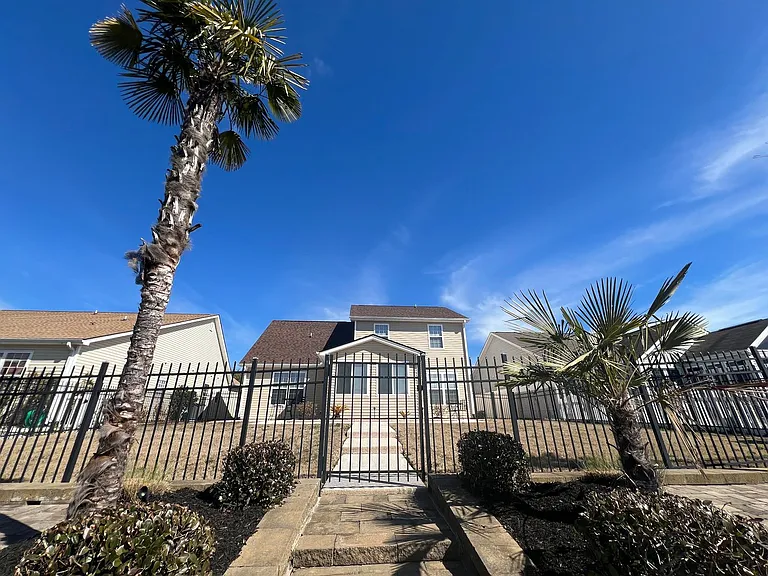 351 Vermillion Dr — Photo 40