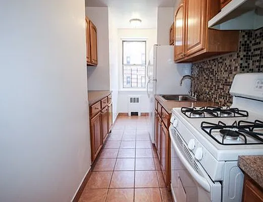Rented by SW Queens Mezzanine | media 1
