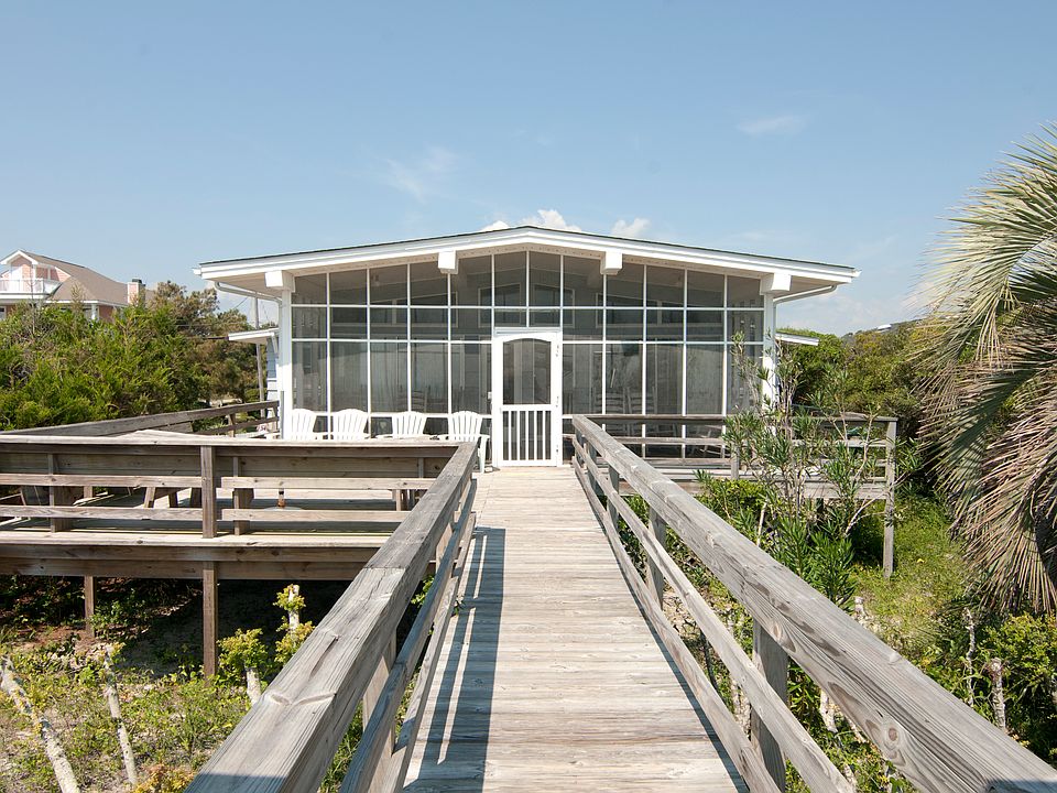 1st image of 114 Seaview Loop