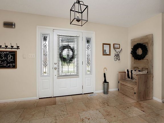 3rd image of 22420 Forsythia Dr