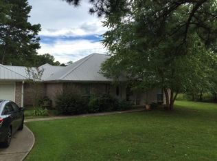 9 Myrtle Dr, Hattiesburg, MS 39402