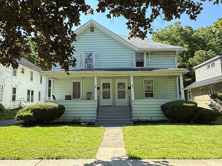 28 Brooklyn Ave — Photo 1