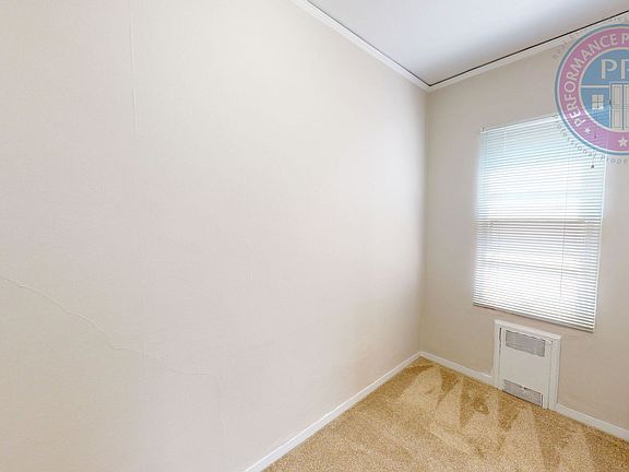3rd image of 2222 NE Pacific St #H