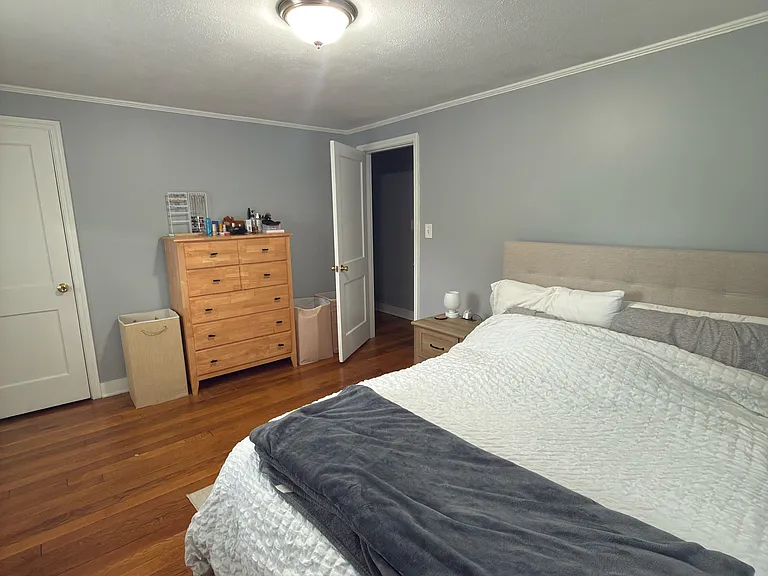 50-52 Jefferson Rd — Photo 8