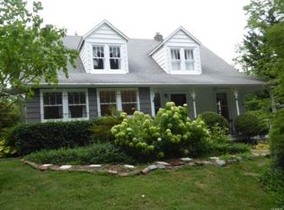 1321 Hudson Rd, Saint Louis, MO 63135