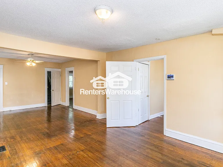 4038 Bellefontaine Ave — Photo 7