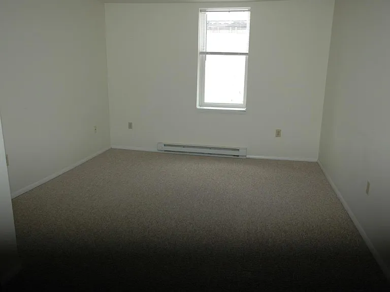 706 Mifflin St #304 — Photo 4