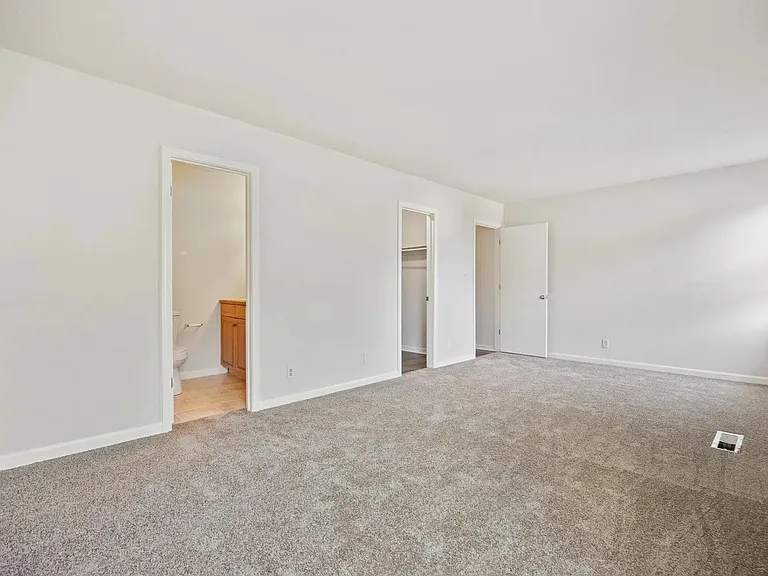 209 Cedar St #F2 — Photo 9