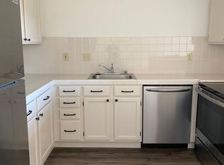 471 Kelly Ave, Half Moon Bay, CA 94019