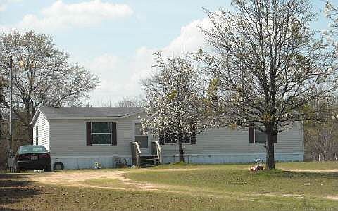 1st image of 126 Lovers Ln NE
