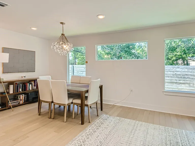 6215 Club Ter — Photo 11