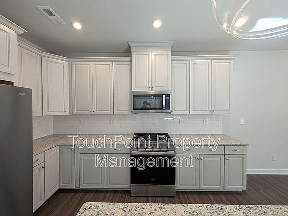 5th image of 3142 Finchborough Ct