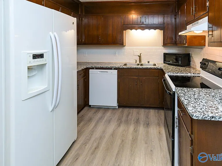 2225 Golf Rd SW #214 — Photo 6