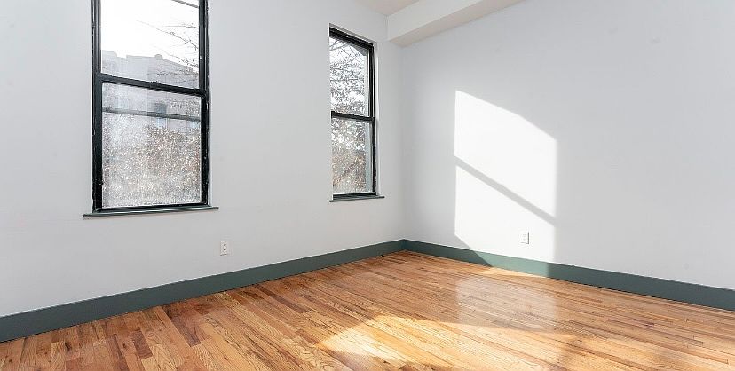2nd image of 600 Lincoln Pl APT 2B
