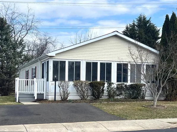 331 Farm Ln, North Wales, PA 19454