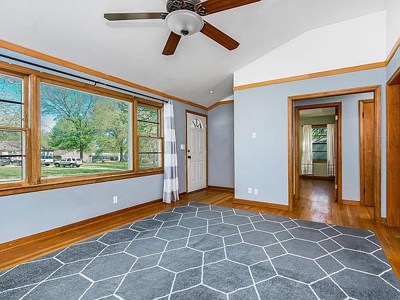 4th image of 6712 Crisp Ave