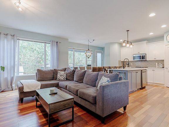 4th image of 24330 100b Ave