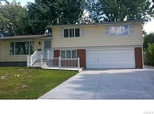 312 Woodmere Dr, Tonawanda, NY 14150