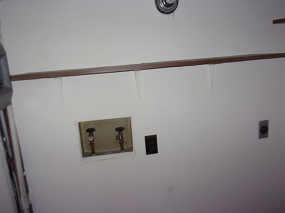 5th image of 517 Dawson Ln APT B