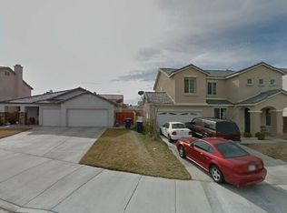 2312 E Newgrove St, Lancaster, CA 93535
