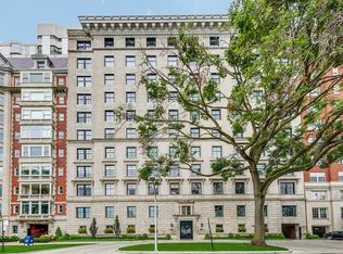 229 E Lake Shore Dr #4E, Chicago, IL 60611