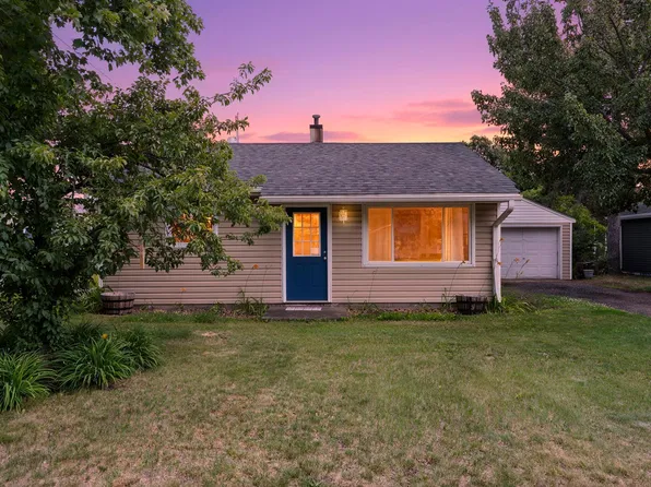 918 Geiger St, Osceola, WI 54020