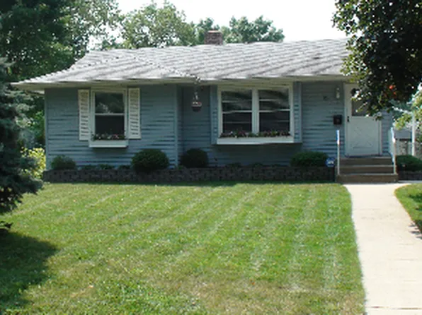 2720 2nd Ave E, North Saint Paul, MN 55109