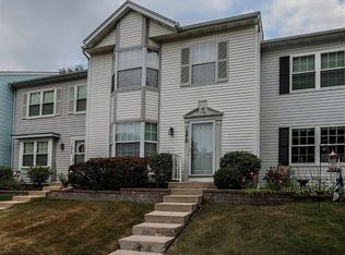 1370 Arlington Ct, Geneva, IL